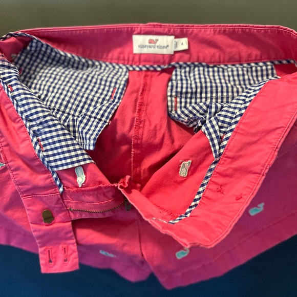 Vineyard Vines whale Shorts never worn in new condition size 4 - Picture 5 of 6